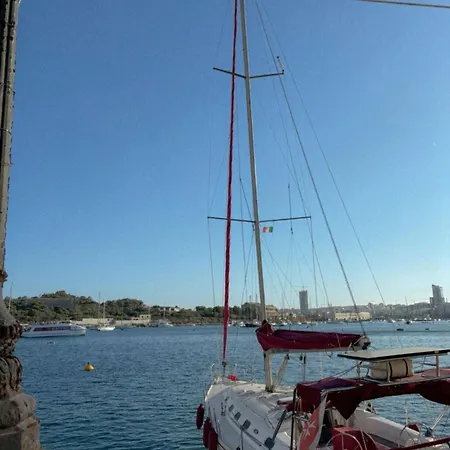 1br Gem, Prime Location & Balcony Views By 360 Estates Apartment Sliema