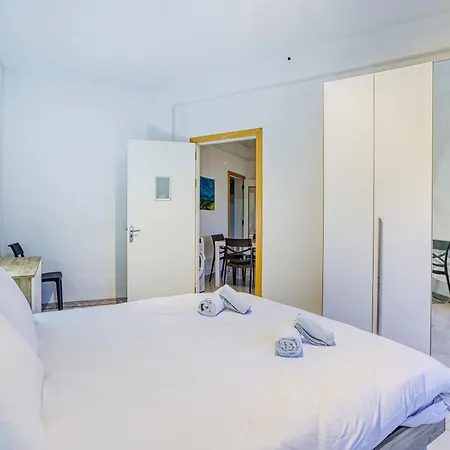 Apartment 1br Gem, Prime Location & Balcony Views By 360 Estates