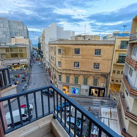 Apartament 1br Gem, Prime Location & Balcony Views By 360 Estates Sliema