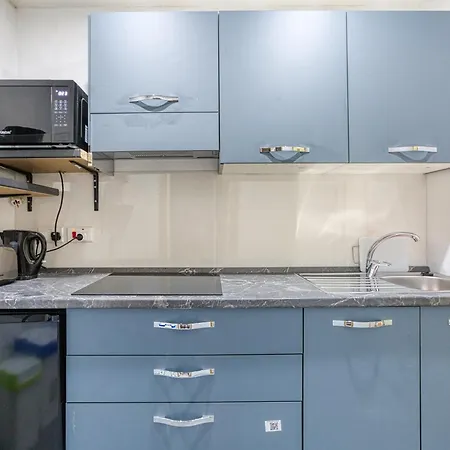 1br Gem, Prime Location & Balcony Views By 360 Estates Apartamento Sliema