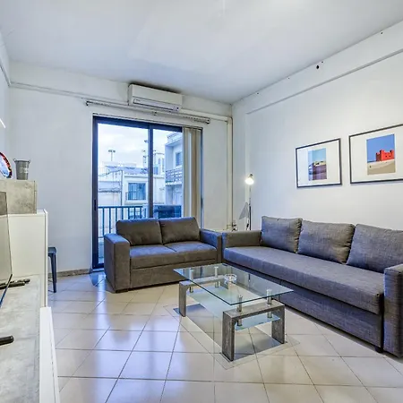 1br Gem, Prime Location & Balcony Views By 360 Estates Apartamento